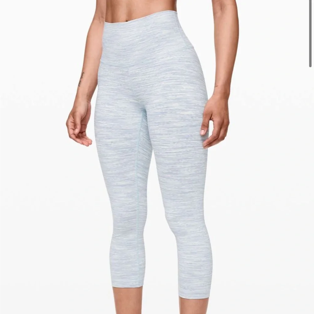 Lululemon Wunder Under Crop 21” - Picture 11 of 17